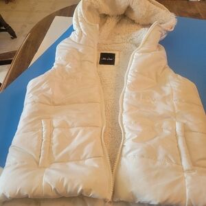 ME JANE FAUX FUR VEST